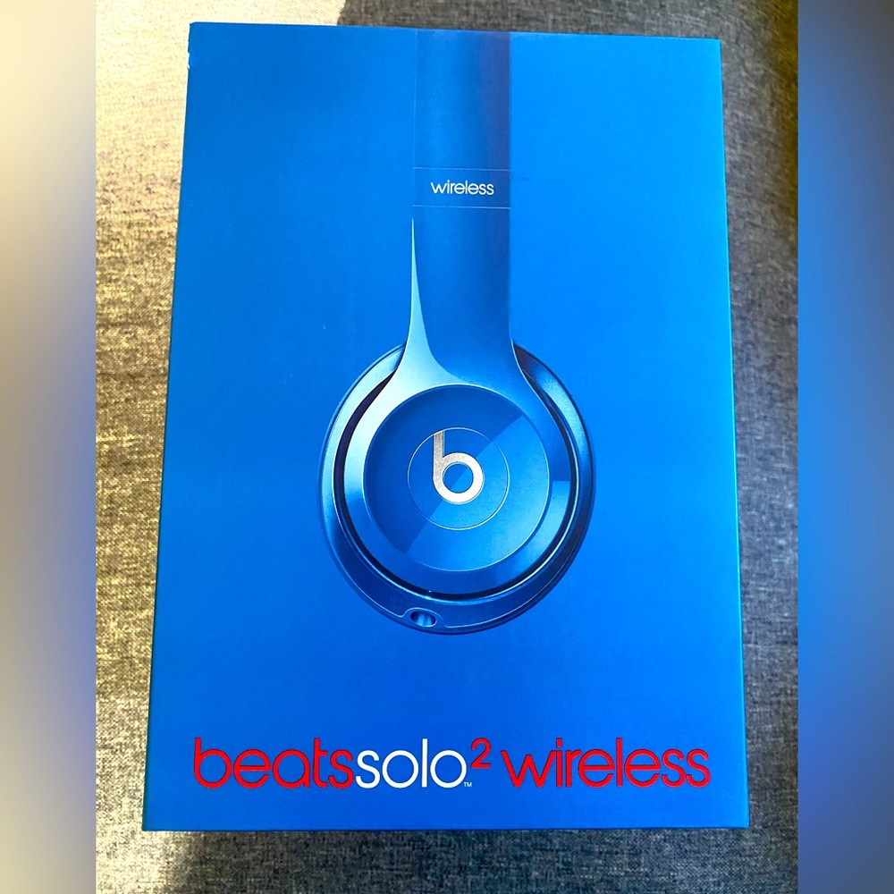 Blue Beats by Dre Solo2 Wireless headphones - Picture 6 of 10